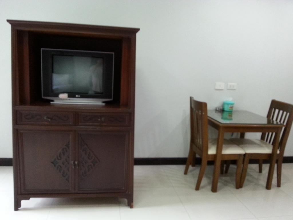 Appartamento C.A.P Mansion Phuket Esterno foto