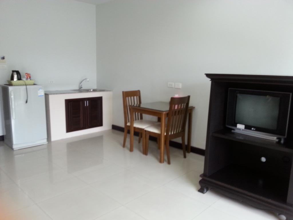Appartamento C.A.P Mansion Phuket Esterno foto