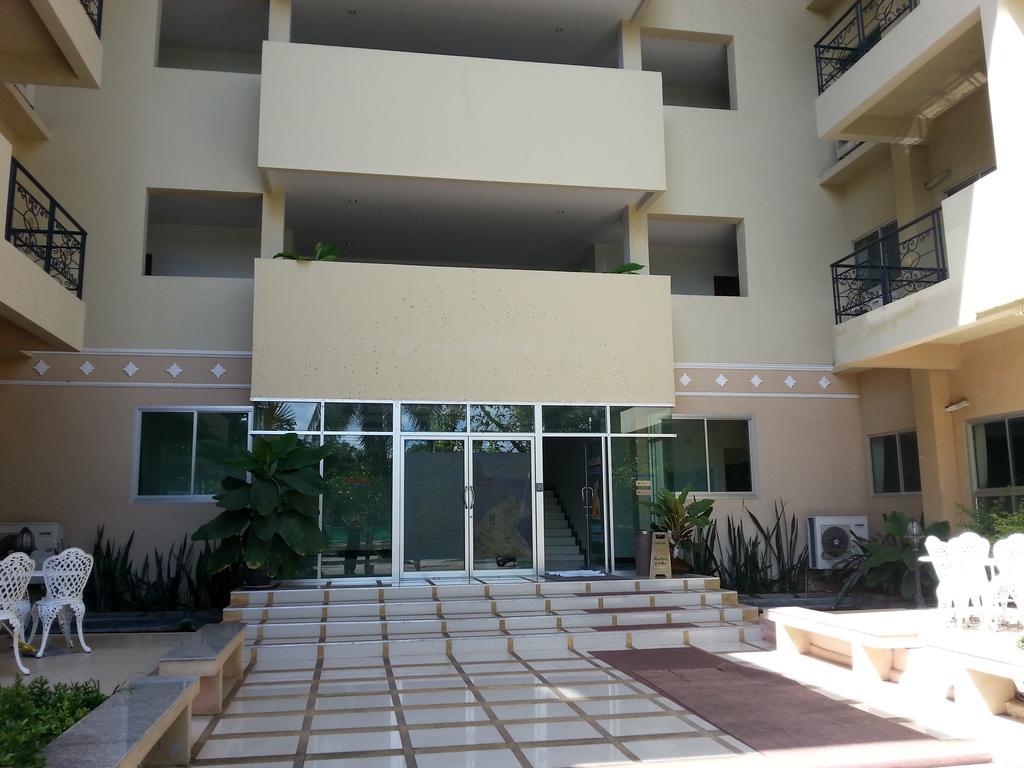 Appartamento C.A.P Mansion Phuket Esterno foto