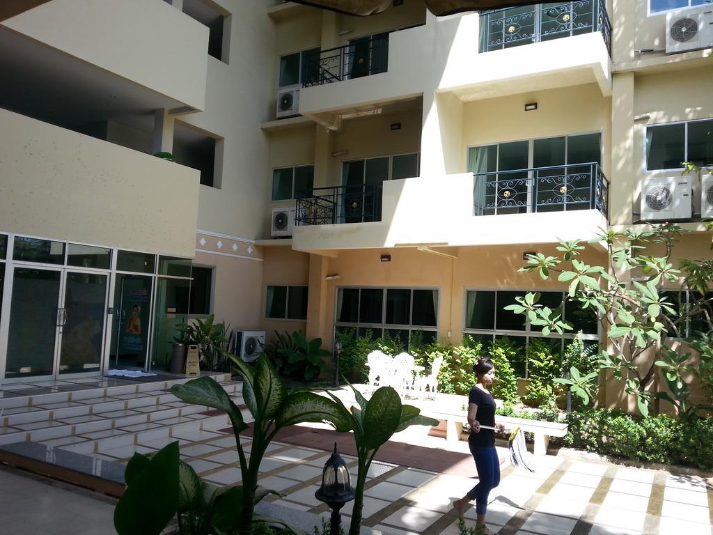 Appartamento C.A.P Mansion Phuket Esterno foto