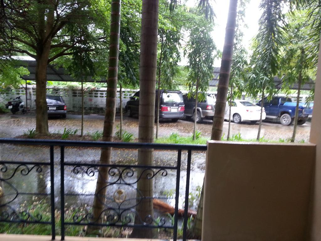 Appartamento C.A.P Mansion Phuket Esterno foto
