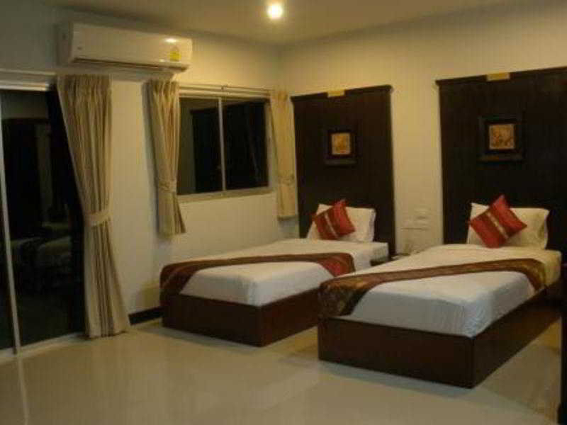 Appartamento C.A.P Mansion Phuket Esterno foto