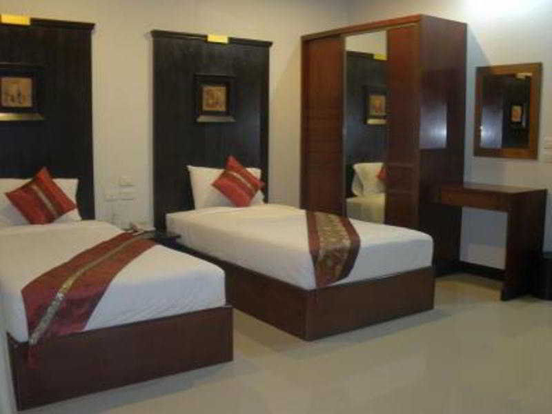 Appartamento C.A.P Mansion Phuket Esterno foto